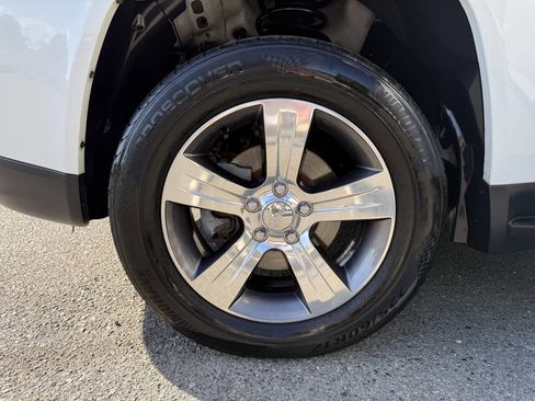 Used 2017 Jeep Compass High Altitude AWD/4WD image 24