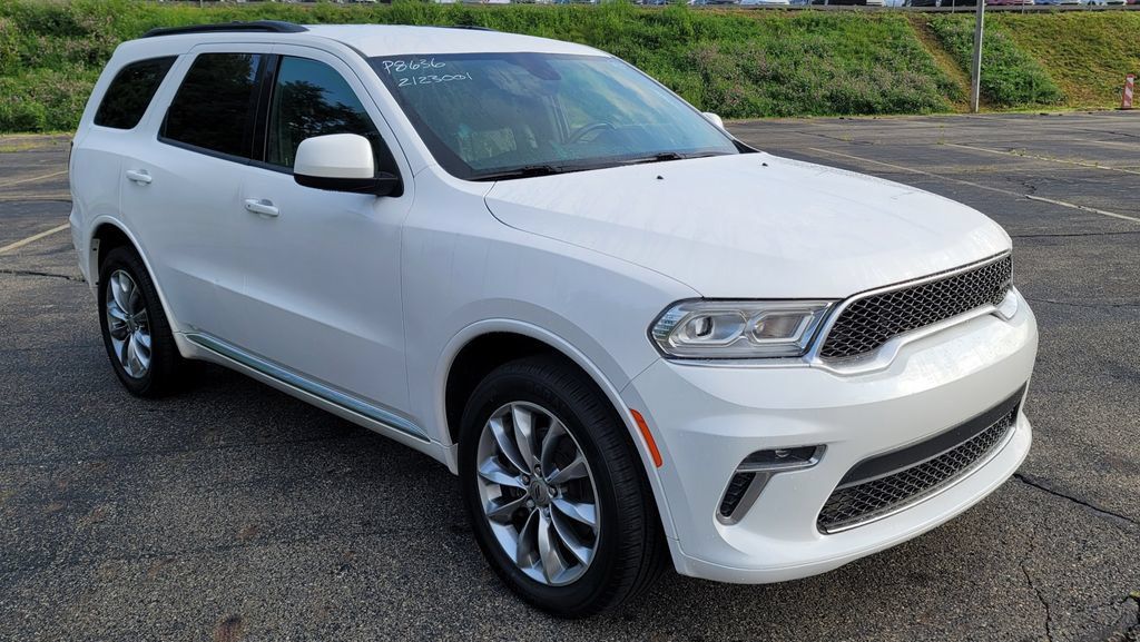 Used 2021 Dodge Durango SXT AWD/4WD image 2