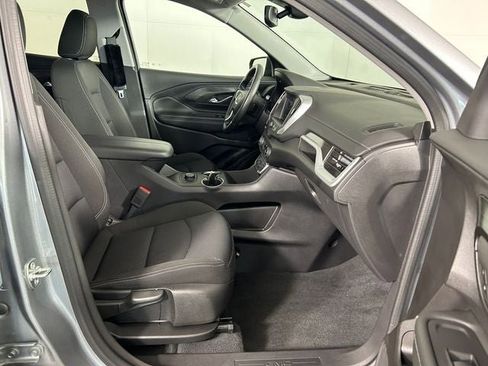 Used 2024 GMC Terrain SLE w/ Elevation Edition FWD image 29