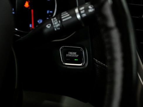Used 2018 GMC Acadia Denali w/ Technology Package AWD/4WD image 22