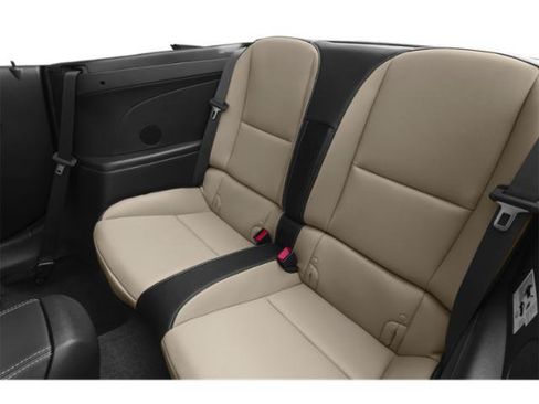 Used 2015 Chevrolet Camaro LT RWD image 17