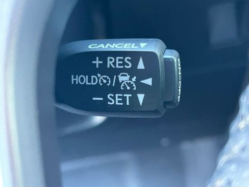 Used 2022 Toyota 4Runner SR5 Premium image 25