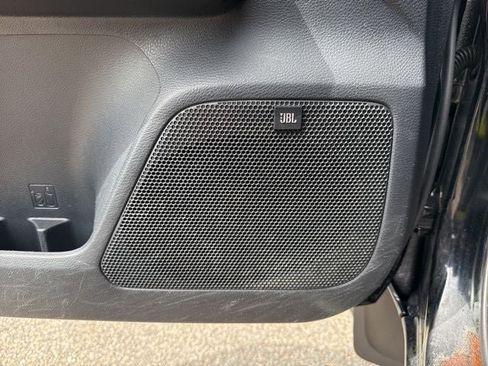 Used 2019 Toyota Tacoma TRD Off-Road image 22