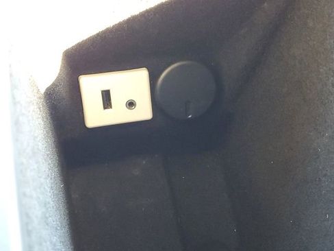 Used 2015 Cadillac SRX Premium image 31