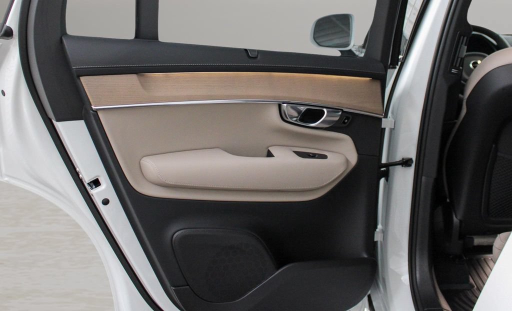New 2026 Volvo XC90 B5 Ultra w/ Protection Package Premier AWD/4WD image 27