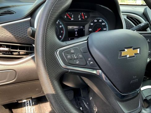 Used 2023 Chevrolet Malibu LT FWD image 11
