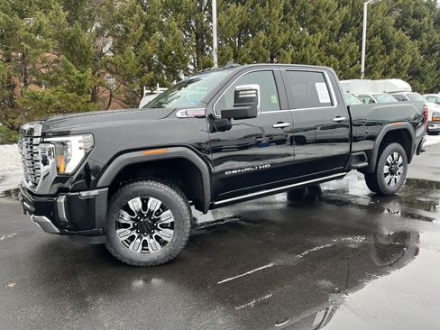 Used 2024 GMC Sierra 2500 Denali w/ Denali Reserve Package image 5