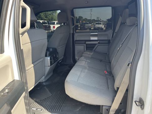 Used 2017 Ford F150 XLT w/ Equipment Group 302A Luxury AWD/4WD image 28