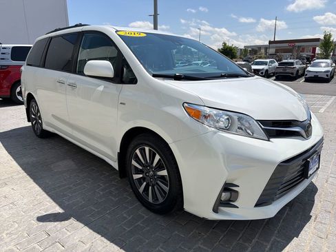 Used 2019 Toyota Sienna XLE Premium w/ Outdoor Package AWD/4WD image 7