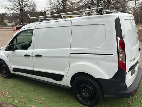 Used 2022 Ford Transit Connect XL image 5