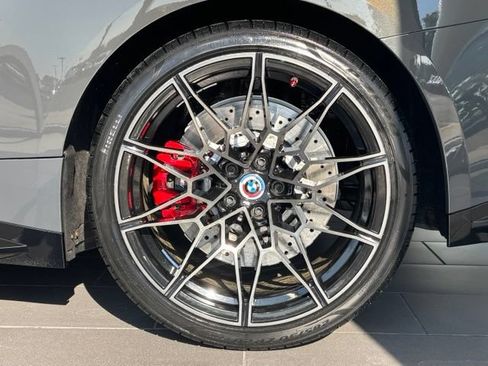 Used 2022 BMW M4 xDrive Competition w/ M Carbon Exterior Package AWD/4WD image 4