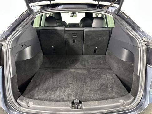Used 2021 Tesla Model Y Long Range image 25
