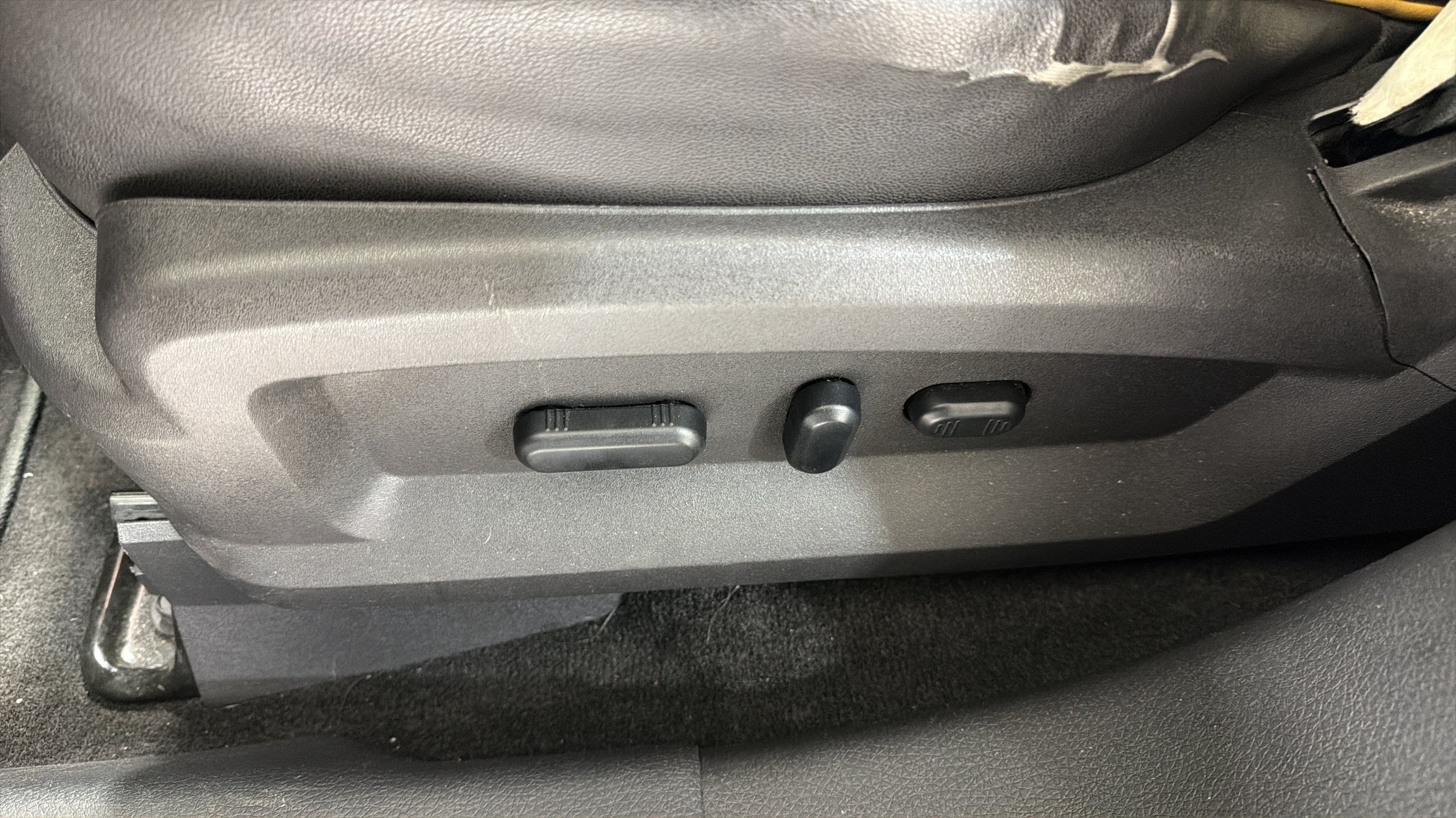 Used 2010 Lincoln MKX 2WD image 10