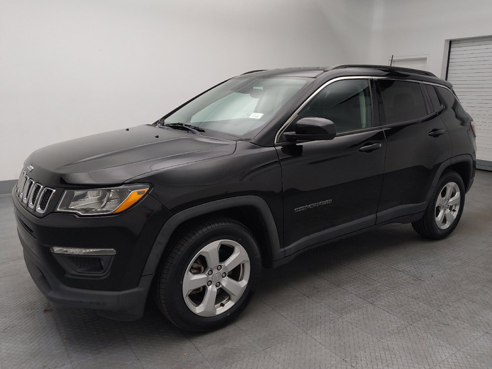 Used 2021 Jeep Compass Latitude FWD image 2