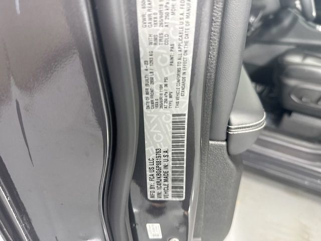 Used 2023 Jeep Grand Cherokee L Limited AWD/4WD image 39
