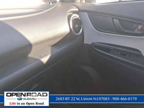 Used 2023 Hyundai Kona SEL image 20