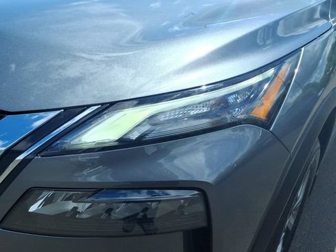 Used 2023 Nissan Rogue S AWD/4WD image 13