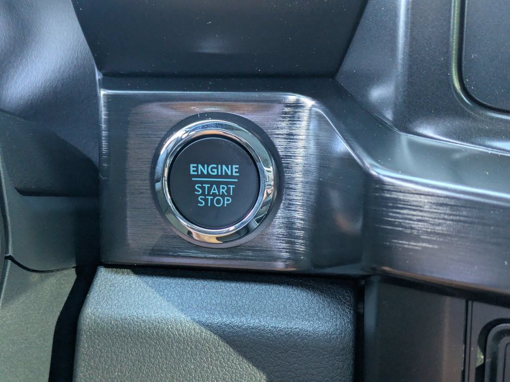 New 2026 Ford F350 Lariat AWD/4WD image 29