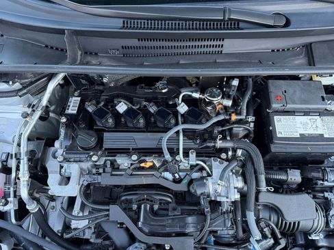 Used 2025 Toyota Corolla LE image 30