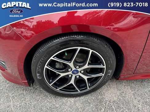 Used 2015 Ford Focus SE FWD image 13