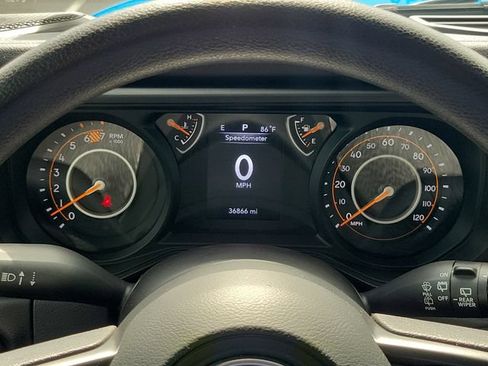 Used 2024 Jeep Wrangler Sport AWD/4WD image 19