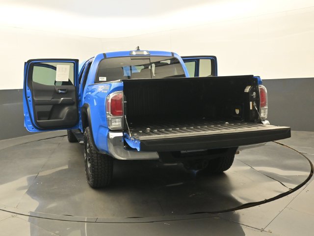 Used 2021 Toyota Tacoma TRD Off-Road AWD/4WD image 36