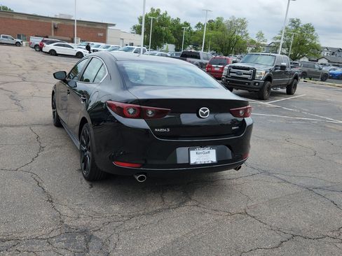 Used 2024 MAZDA MAZDA3 s FWD image 10