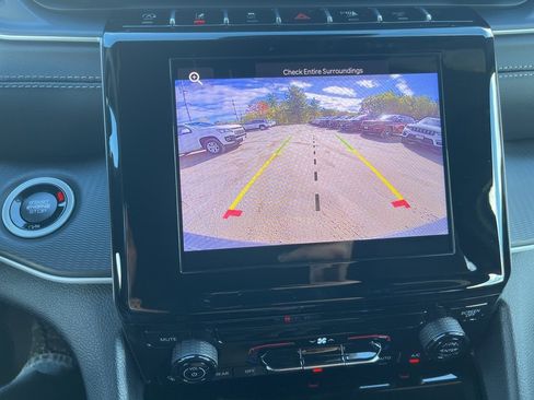 New 2025 Jeep Grand Cherokee Laredo X image 25