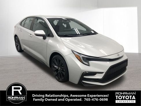 Used 2024 Toyota Corolla SE image 9