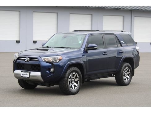 Used 2022 Toyota 4Runner TRD Off-Road Premium w/ Moonroof Package AWD/4WD image 1