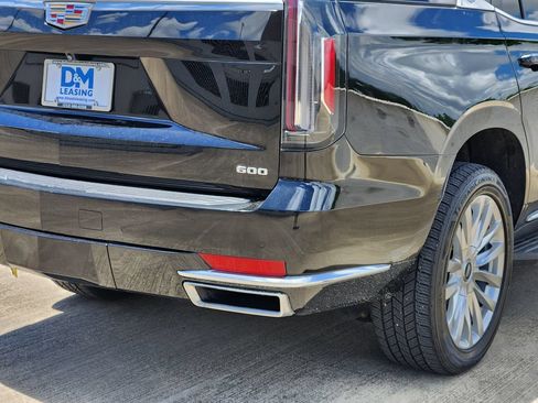 Used 2021 Cadillac Escalade Luxury AWD/4WD image 14