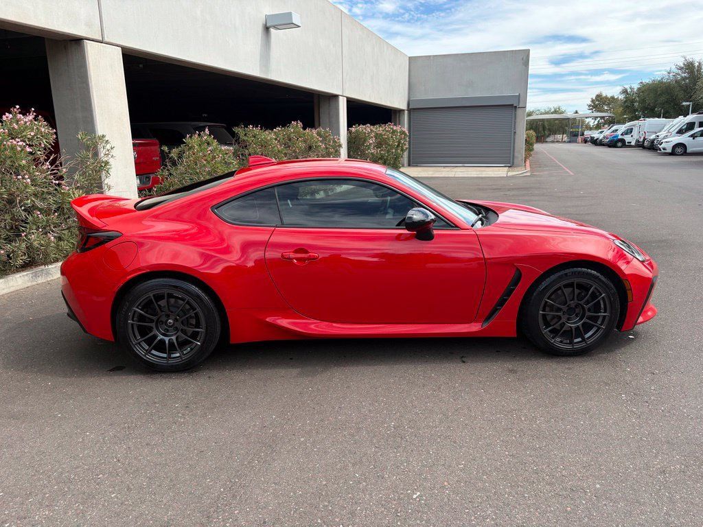 Used 2024 Toyota GR86 Premium RWD image 5