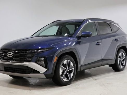 Used 2025 Hyundai Tucson SEL FWD image 3