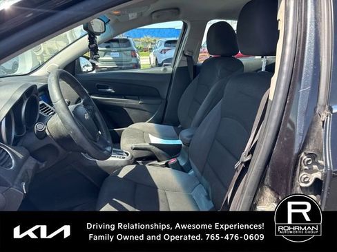 Used 2016 Chevrolet Cruze LT FWD image 11