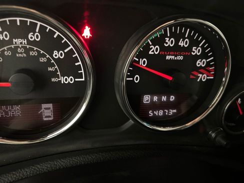 Used 2017 Jeep Wrangler Unlimited Rubicon AWD/4WD image 10