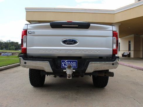 Used 2017 Ford F250 Lariat w/ Lariat Ultimate Package AWD/4WD image 15