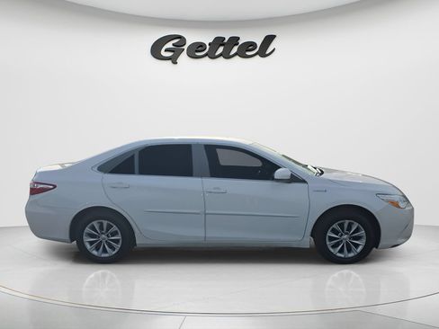 Used 2017 Toyota Camry LE w/ Protection Package (Q2) FWD image 4