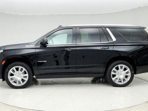 Used 2024 Chevrolet Tahoe High Country w/ Advanced Technology Package image 8