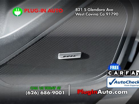 Used 2019 Chevrolet Bolt Premier w/ Infotainment Package image 22