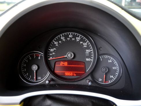 Used 2012 Volkswagen Beetle 2.5 FWD image 16