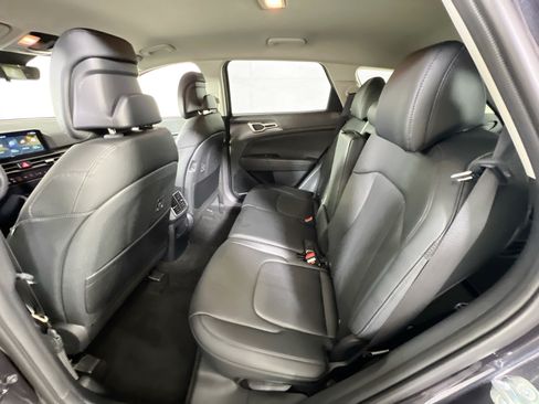 Used 2026 Kia Sportage EX FWD image 23