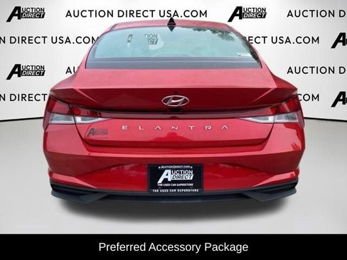 Used 2022 Hyundai Elantra SEL w/ Convenience Package FWD image 5