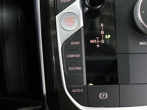 Used 2019 BMW 330i xDrive Sedan w/ Premium Package image 30