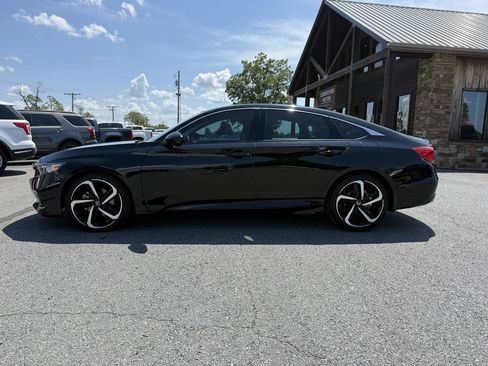 Used 2022 Honda Accord Sport Special Edition image 3