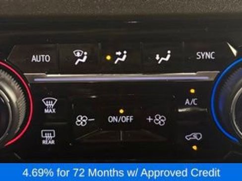 Used 2024 Chevrolet Silverado 1500 LTZ w/ LTZ Convenience Package II AWD/4WD image 28
