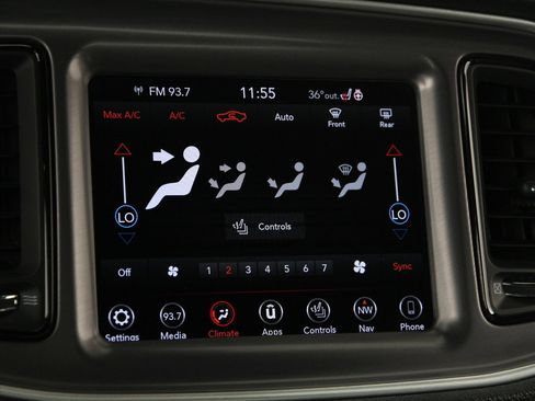 Used 2019 Dodge Challenger GT w/ Driver Convenience Group image 10