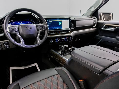 Used 2024 Chevrolet Silverado 1500 RST image 39