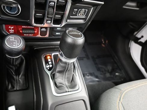 Used 2024 Jeep Gladiator Sport image 26