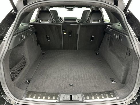 Used 2023 Jaguar F-PACE SVR image 24