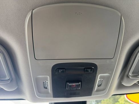 Used 2023 Toyota Camry SE FWD image 25